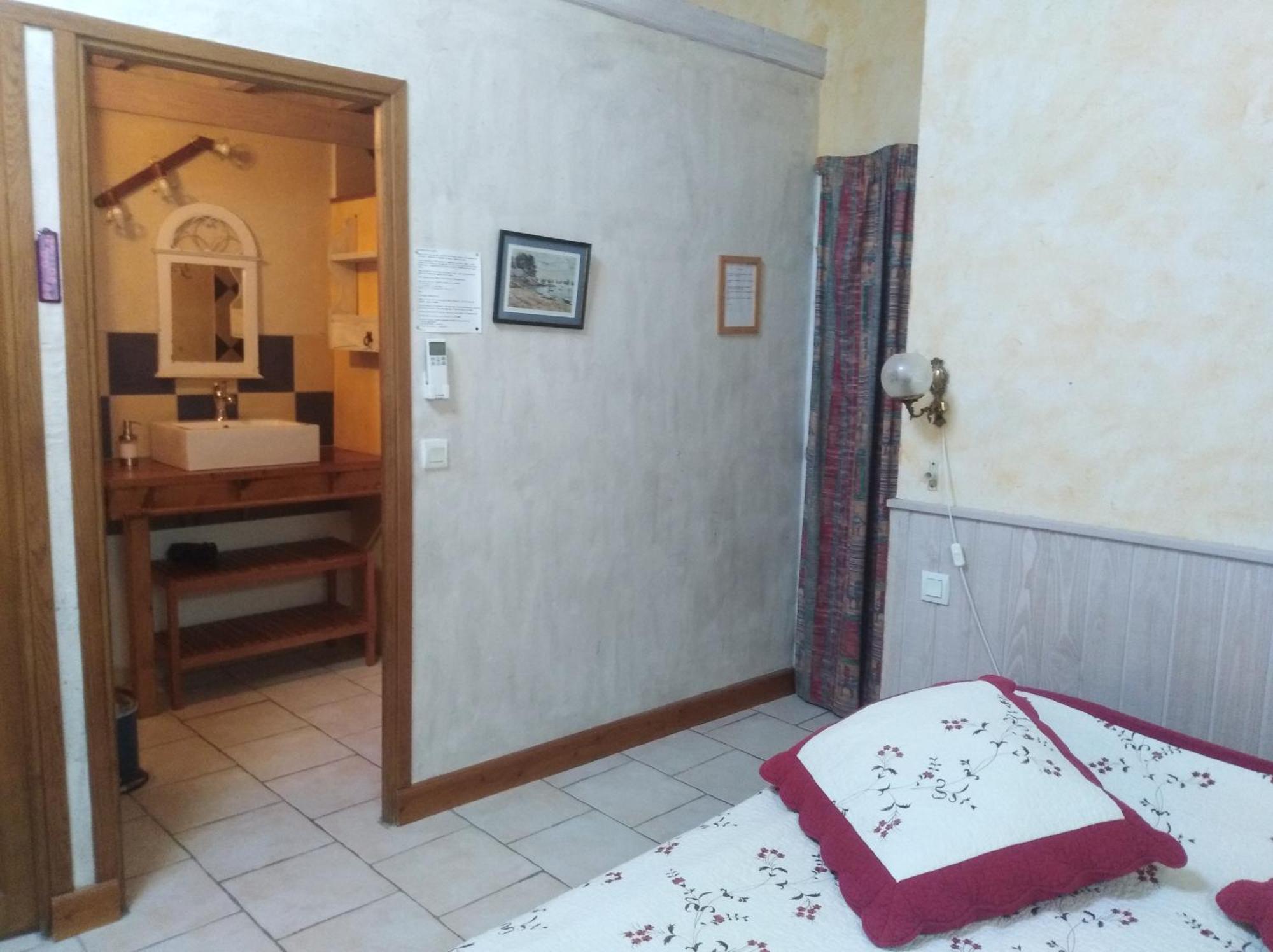 Le Mas De La Musardiere Chambres D Hotes Les Assions 외부 사진