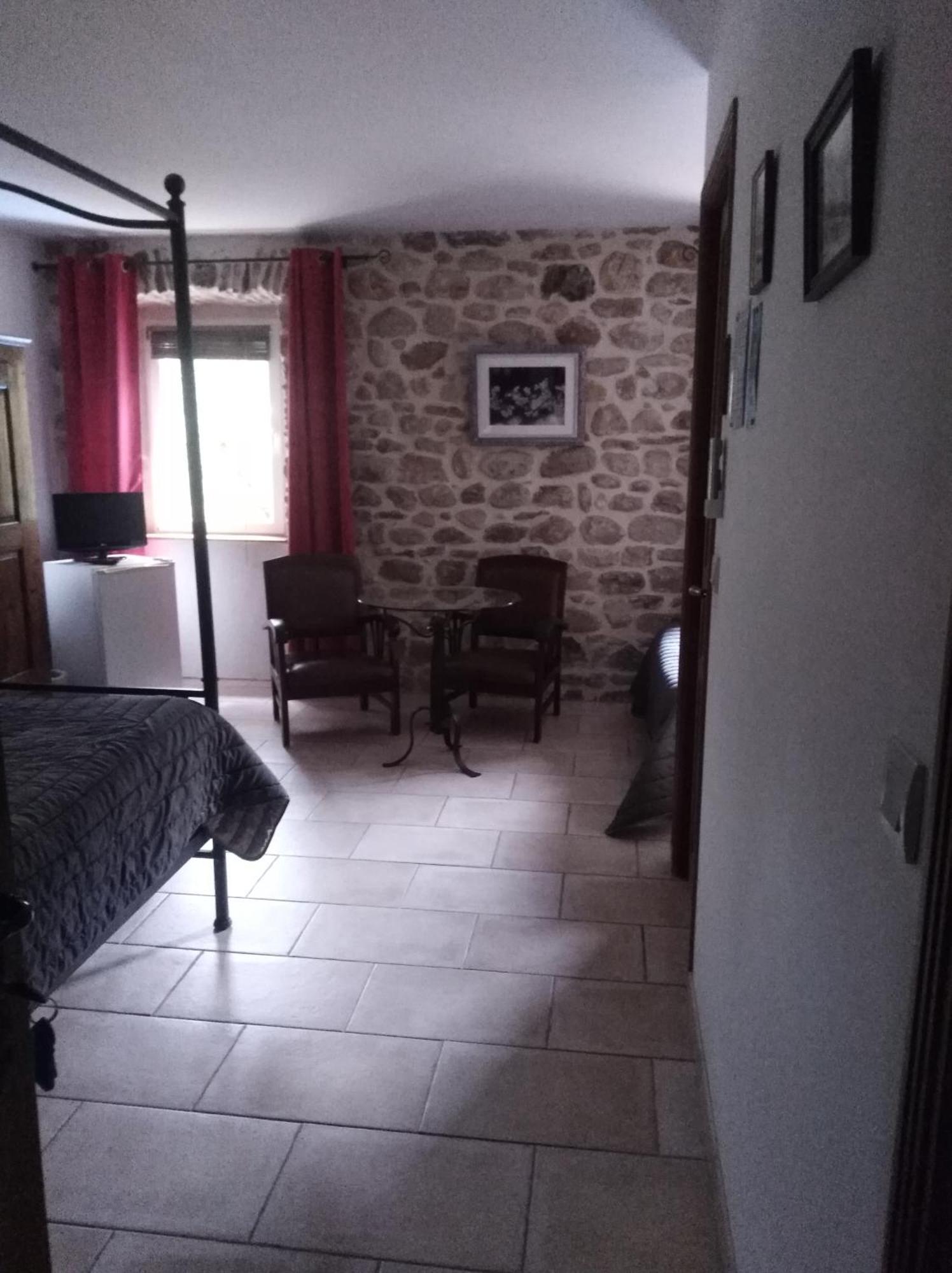 Le Mas De La Musardiere Chambres D Hotes Les Assions 외부 사진