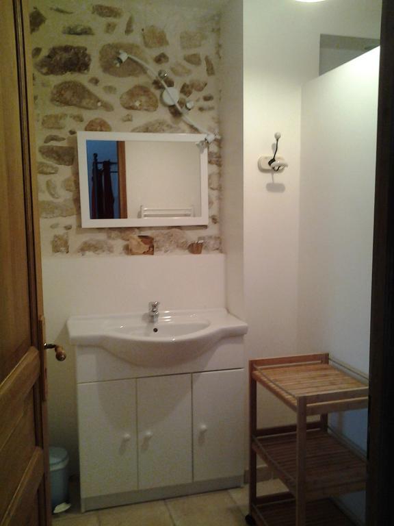 Le Mas De La Musardiere Chambres D Hotes Les Assions 객실 사진