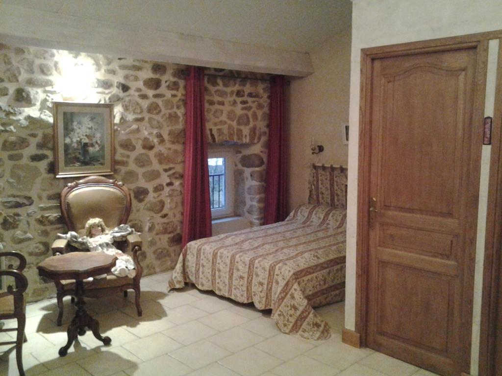 Le Mas De La Musardiere Chambres D Hotes Les Assions 객실 사진
